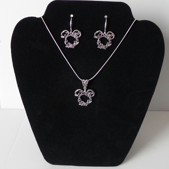 Mouse Head Silver Necklace & Earrings - Picture 3 of 8